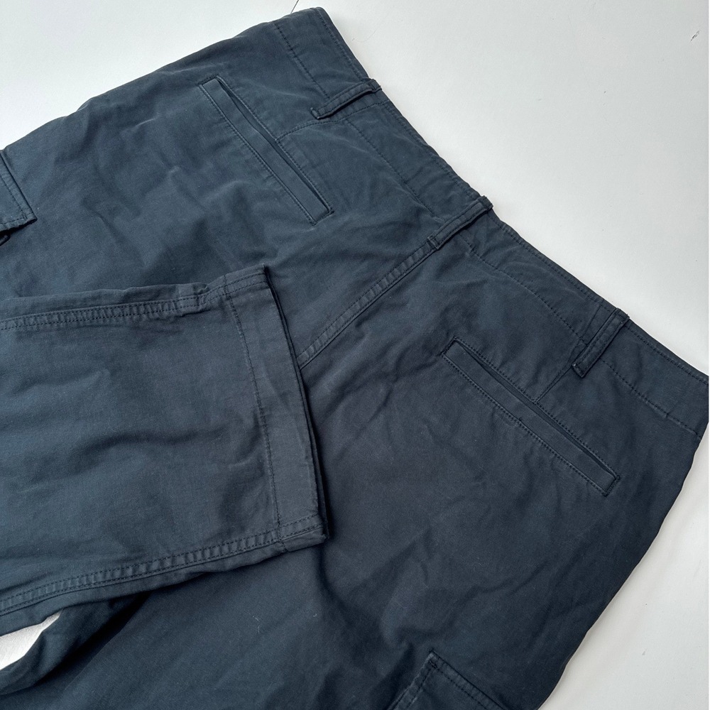 Uniqlo Mens Cargo Pants Black Cotton Stretch Straight Leg Utility Size L 33-36 - Picture 1 of 9